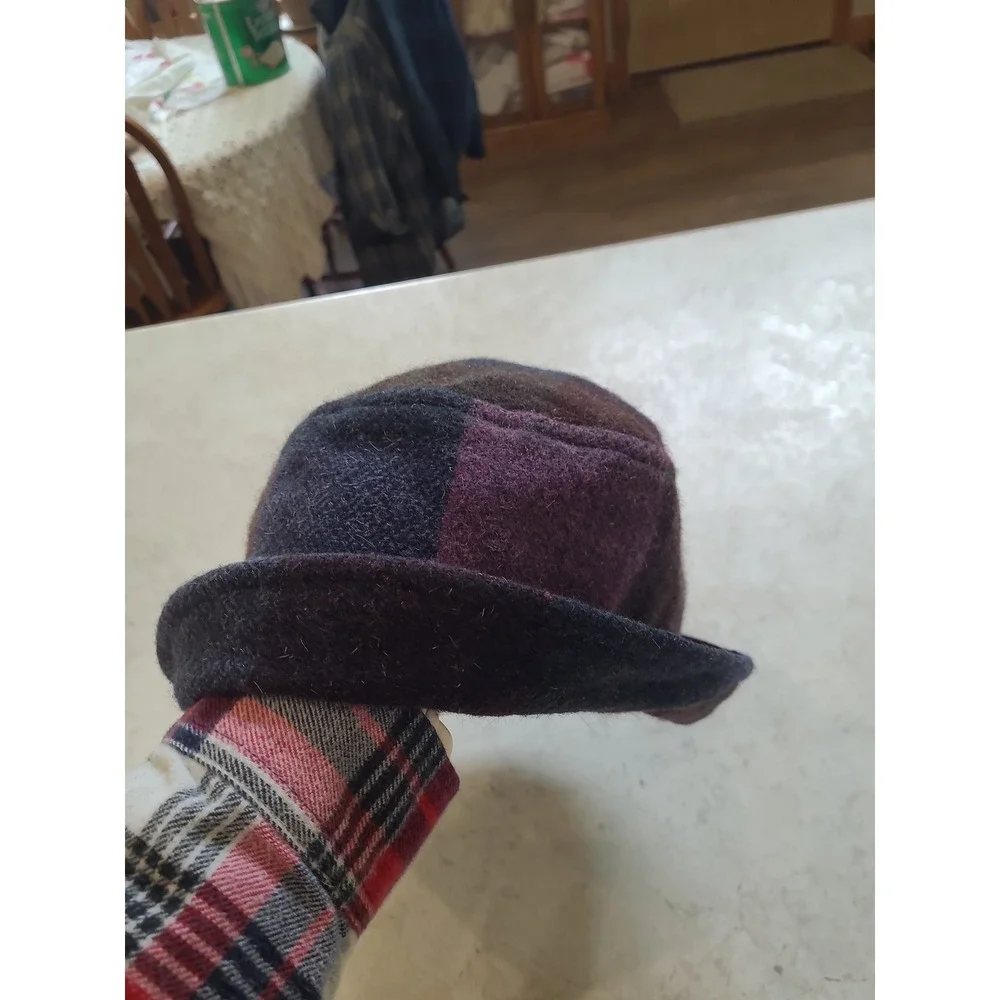 Vtg Hatterdashery Seattle Bucket Hat Plum Plaid w/velvet brim lined & adj. Retro